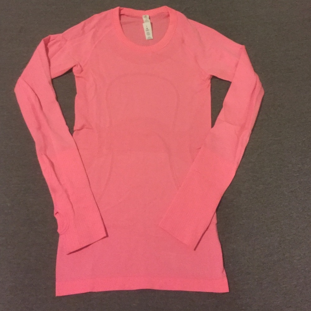 Lululemon athletica pink long sleeve shirt sz 2